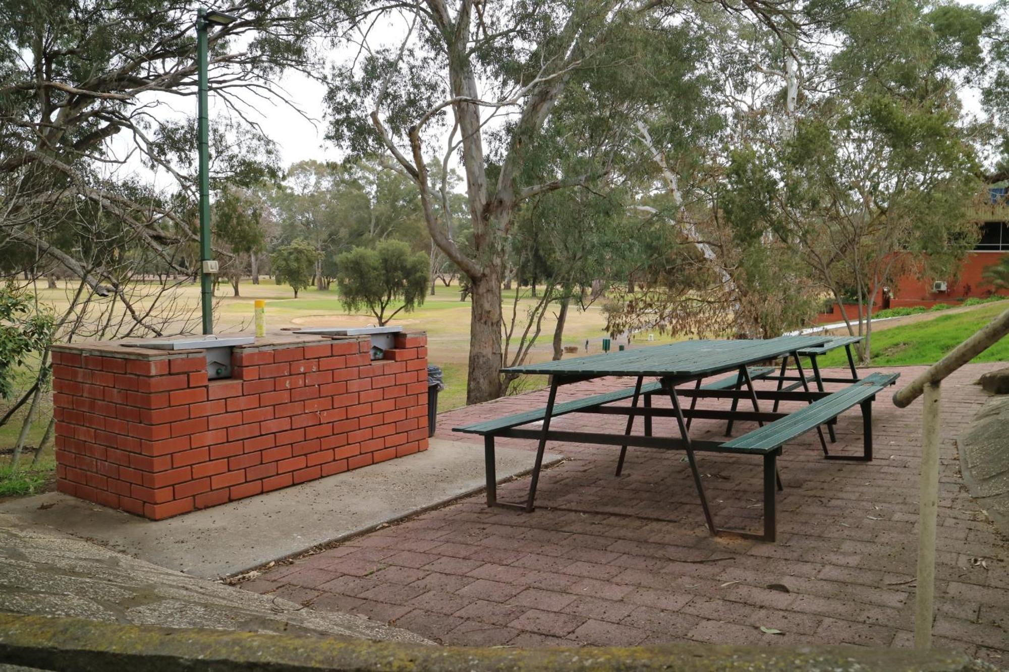 Corowa Golf Club Motel Buitenkant foto