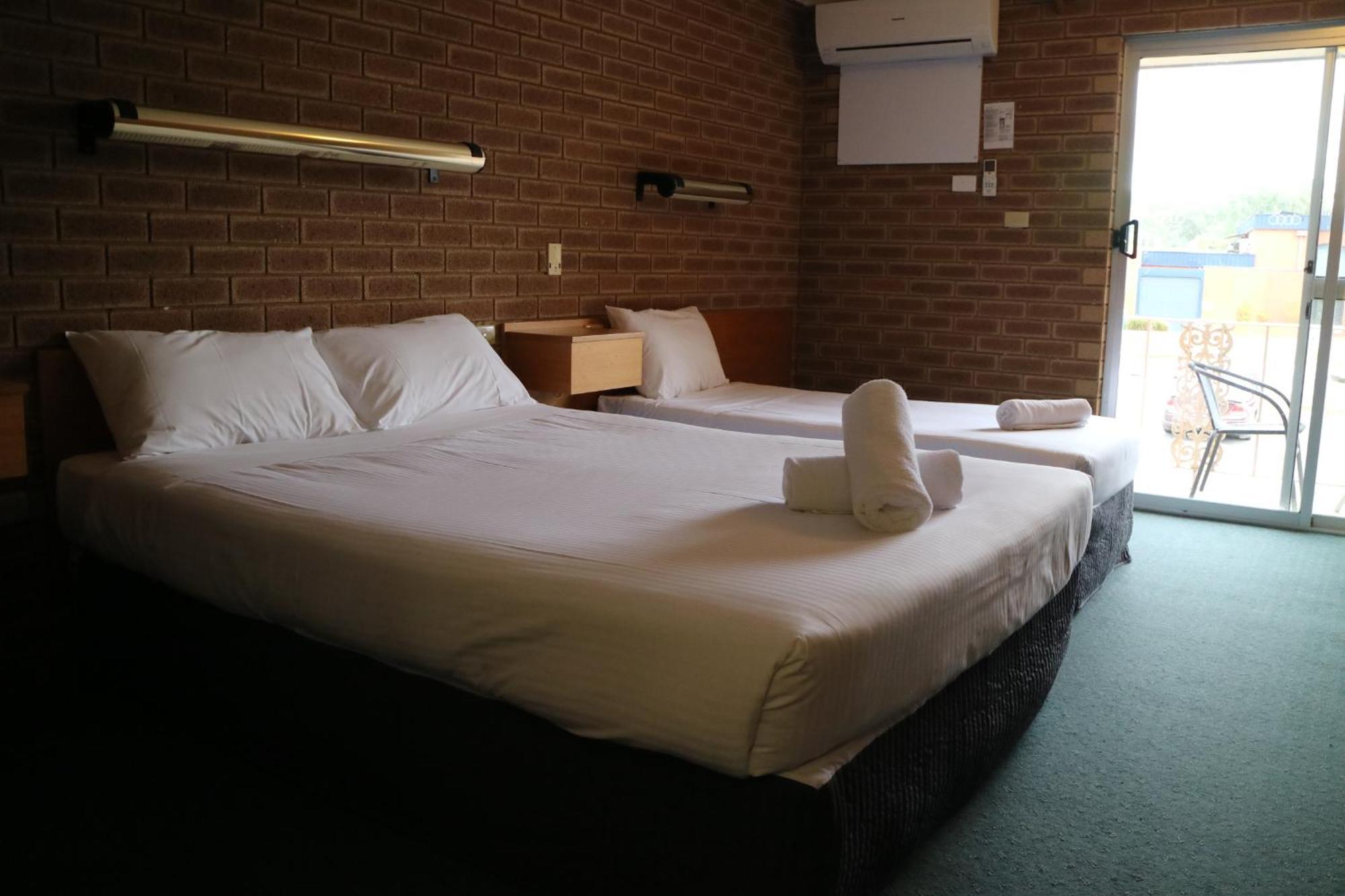 Corowa Golf Club Motel Buitenkant foto